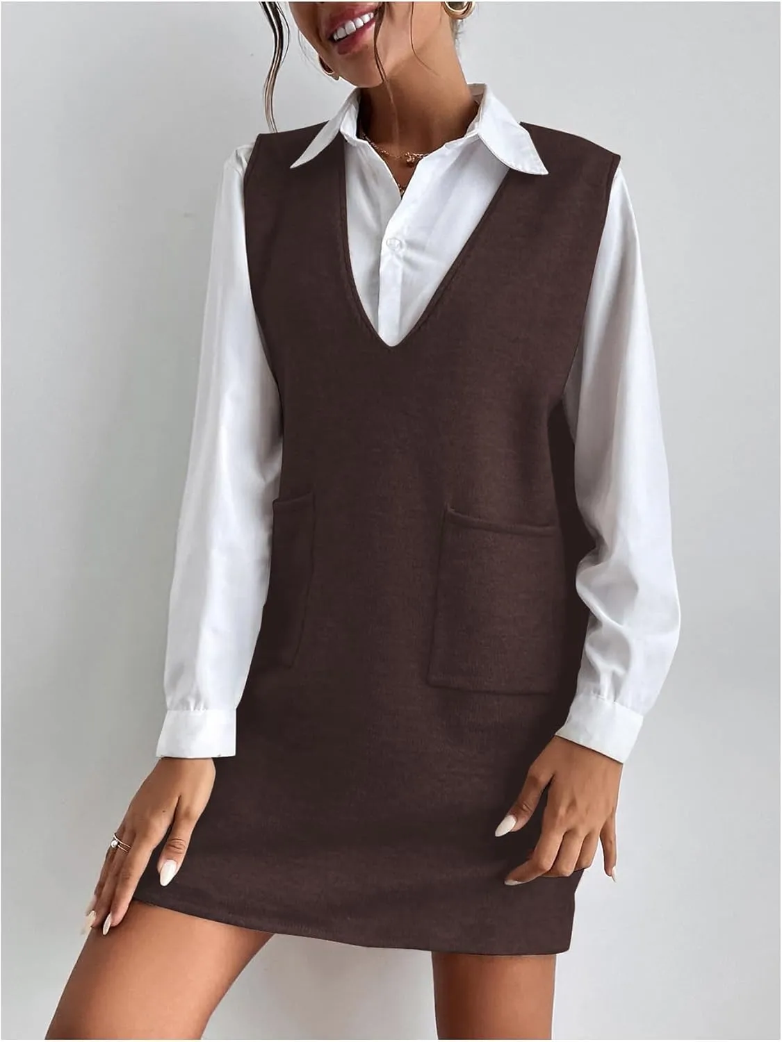 OYOANGLE Women's V Neck Sleeveless Knitted Solid Short Sweater Dress with Pockets