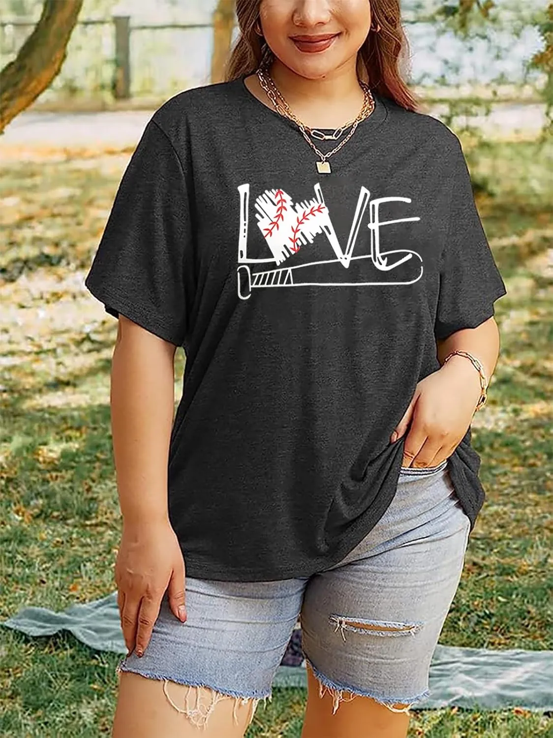 Plus Size Baseball Mom Shirt Women Love Heart Graphic Baseball T Shirt Mothers Day Baseball Gift Short Sleeve Tees