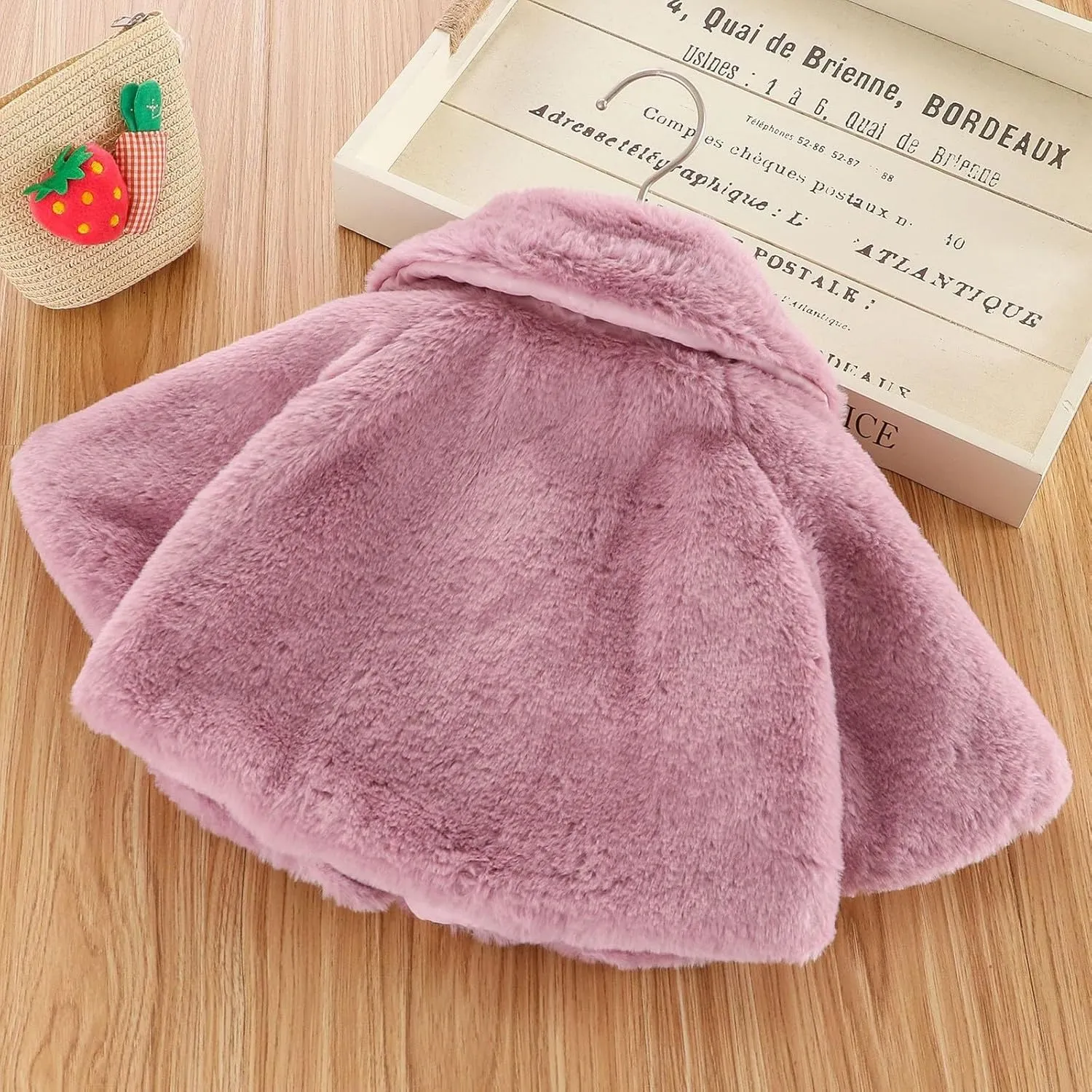 Toddler Baby Girls Cute Winter Warm Thick Faux Fur Capes Cardigan Cloak Coat with Bow Pom-Pom Balls Fuzzy Outwear