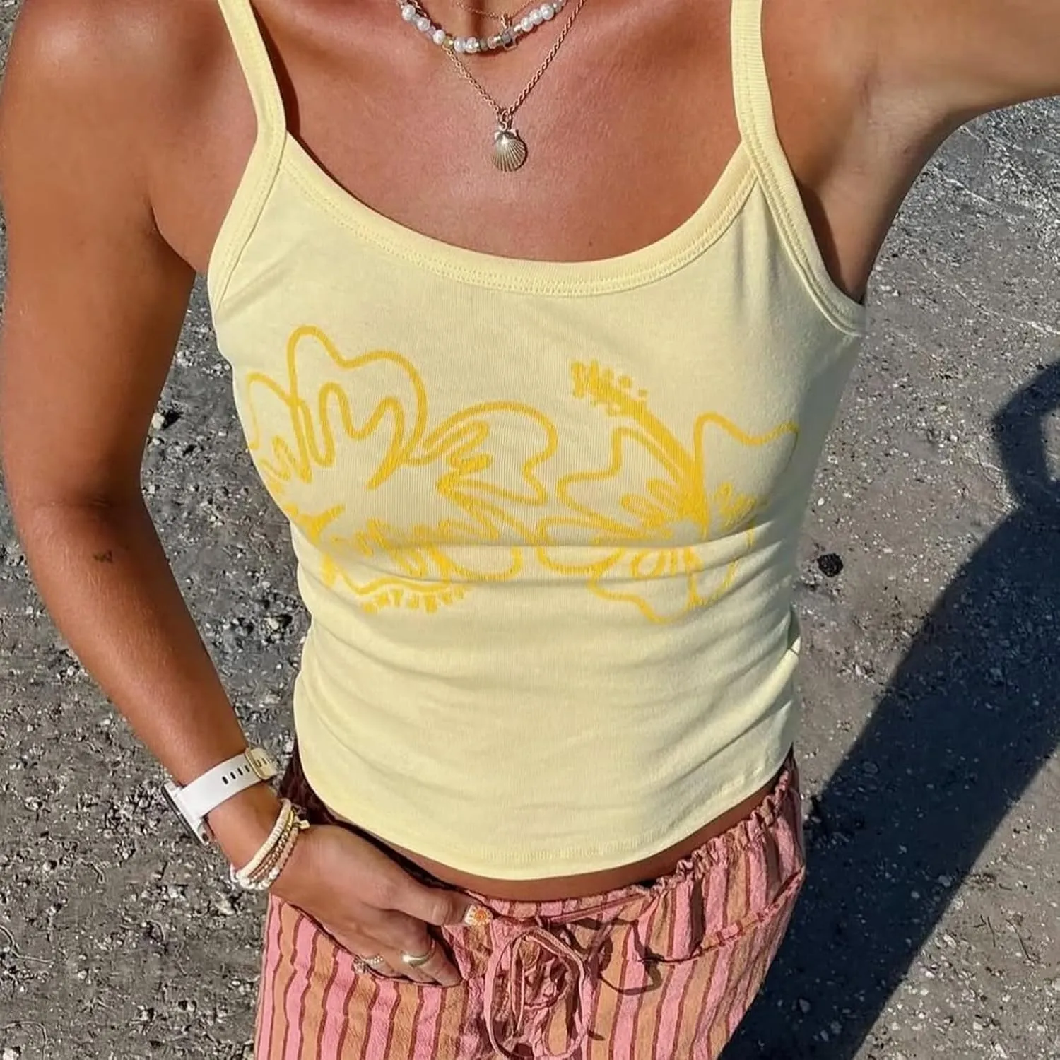 Women Y2K Cute Graphic Cami Top Floral Print Sleeveless Scoop Neck Tank Top Summer Going Out Camisole