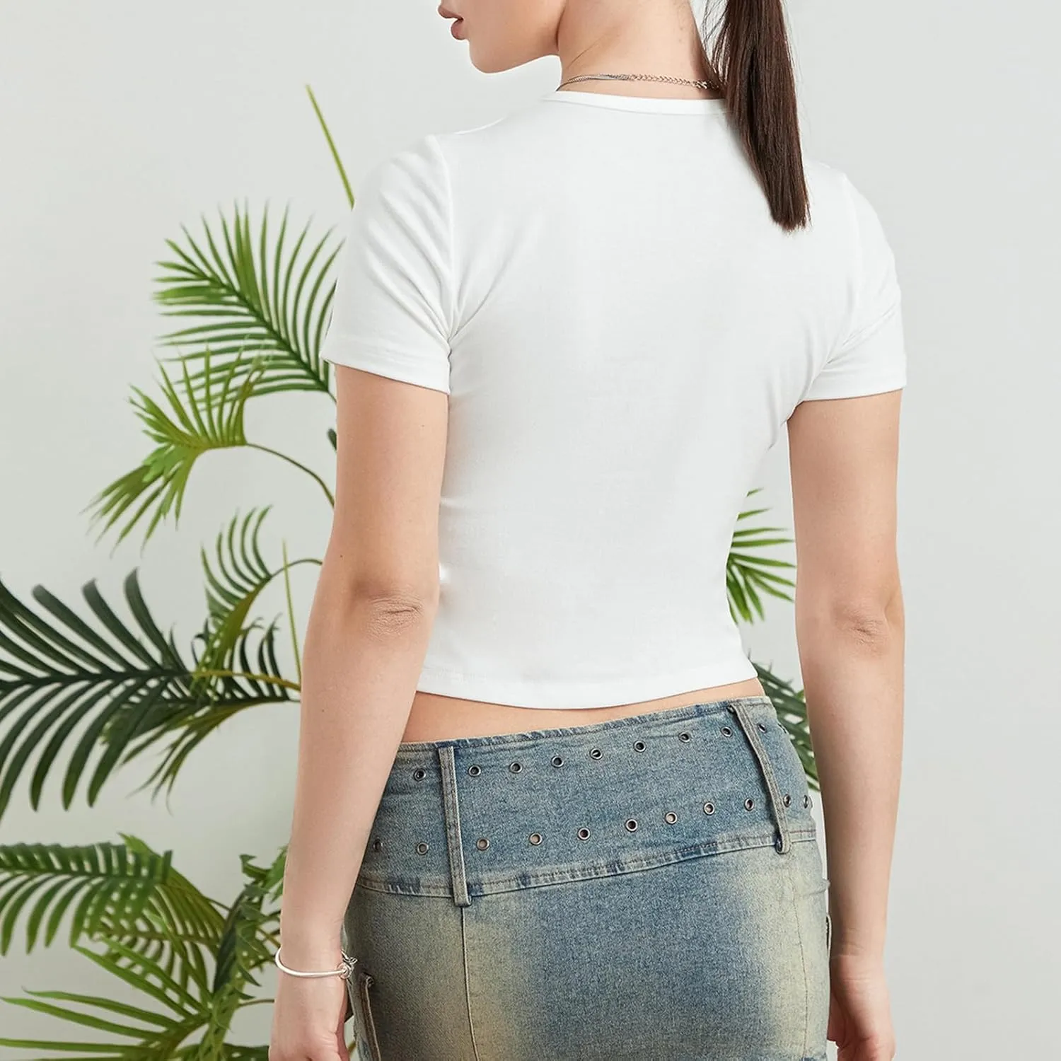 Women Y2k Graphic T-Shirt Crew Neck Short Sleeve Baby Tee Summer Crop Tops 00S Aesthetic Going Out Tops Streetwear