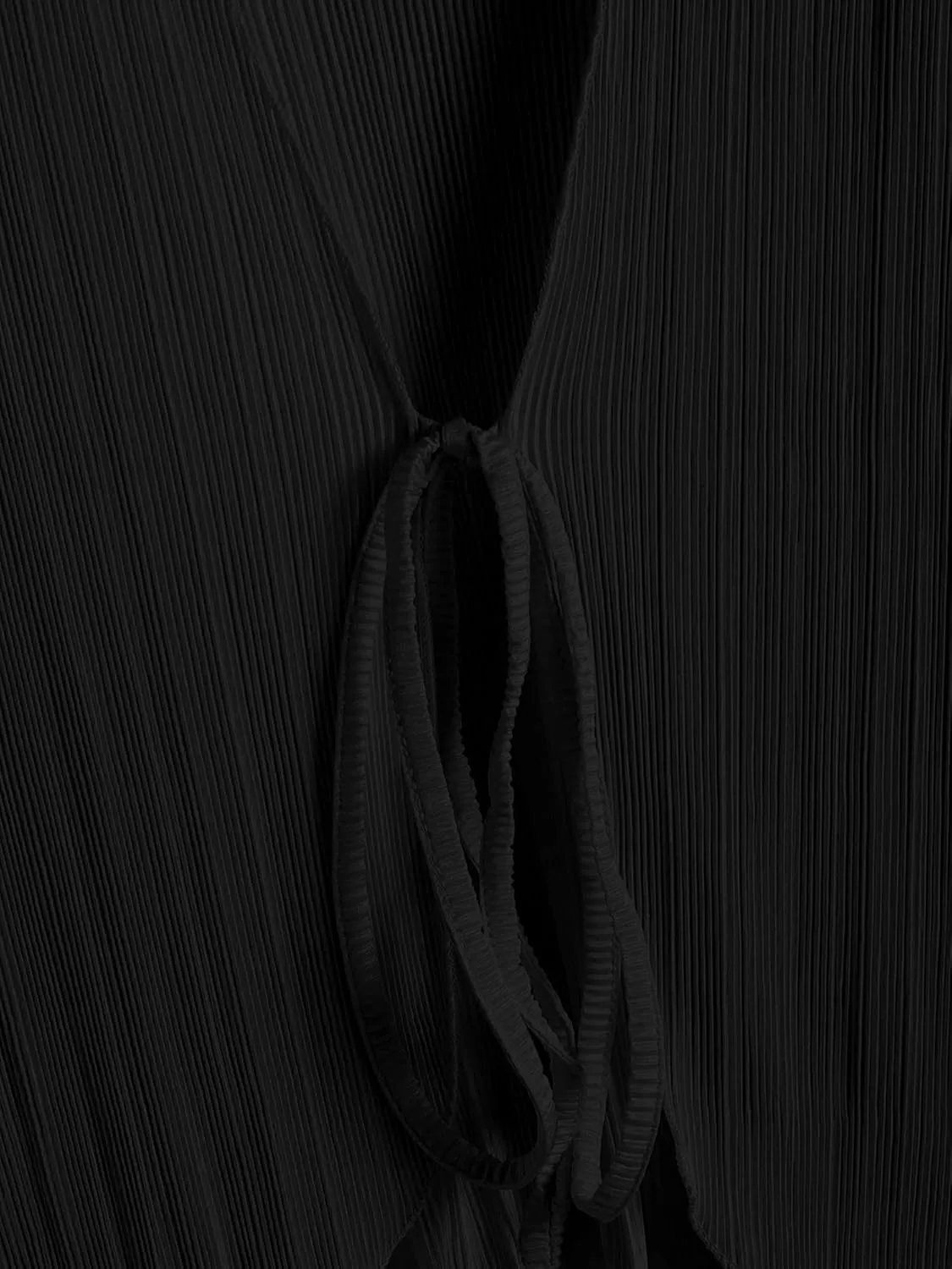 ZAFUL Women's Deep V Neck Tie Front Top Flare Sleeve Plisse Pleated Blouse Shirt Top Y2k Vintage Streetwear